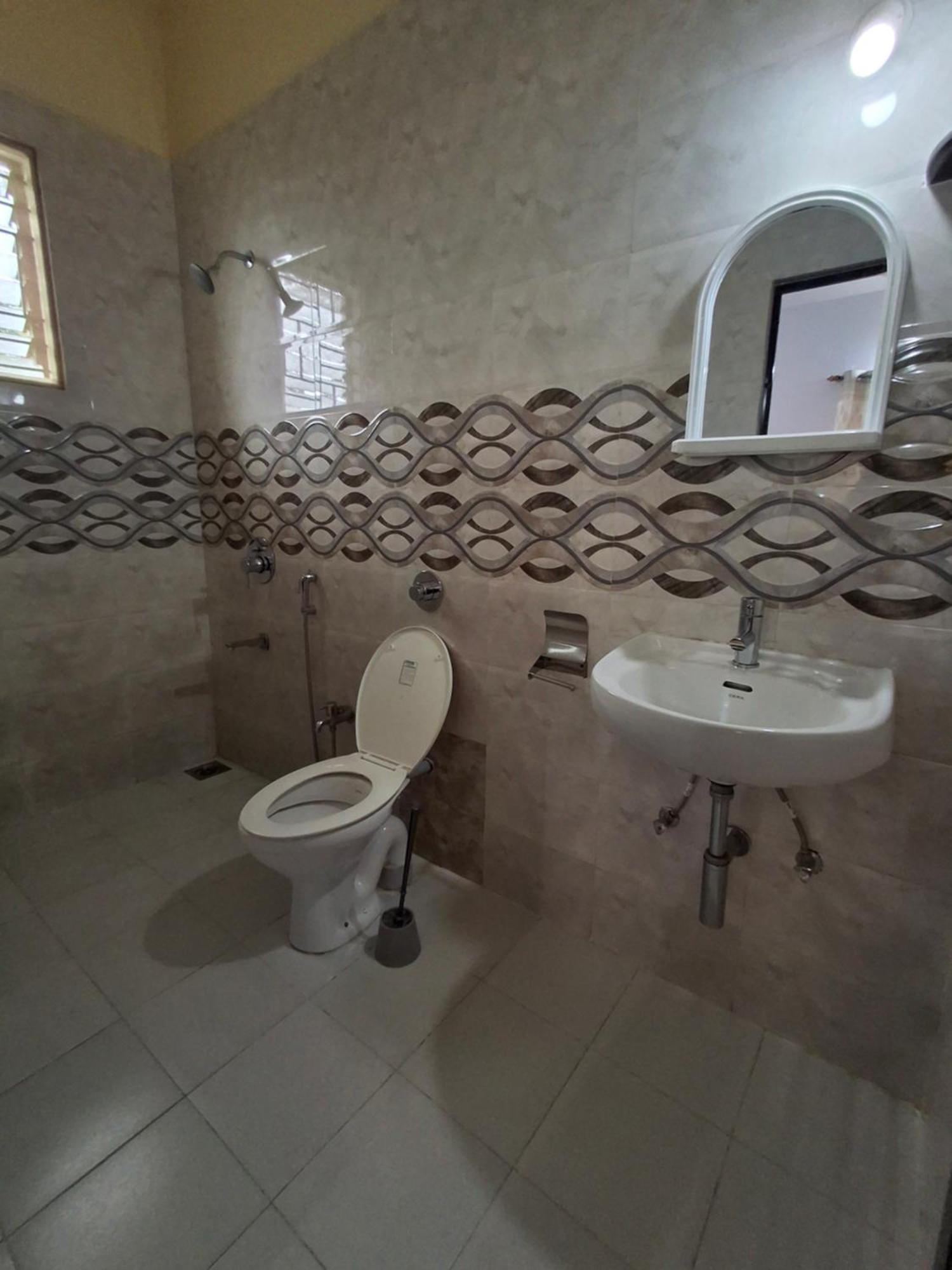 Lobo'S Guesthouse กาเวลอสซิม ภายนอก รูปภาพ