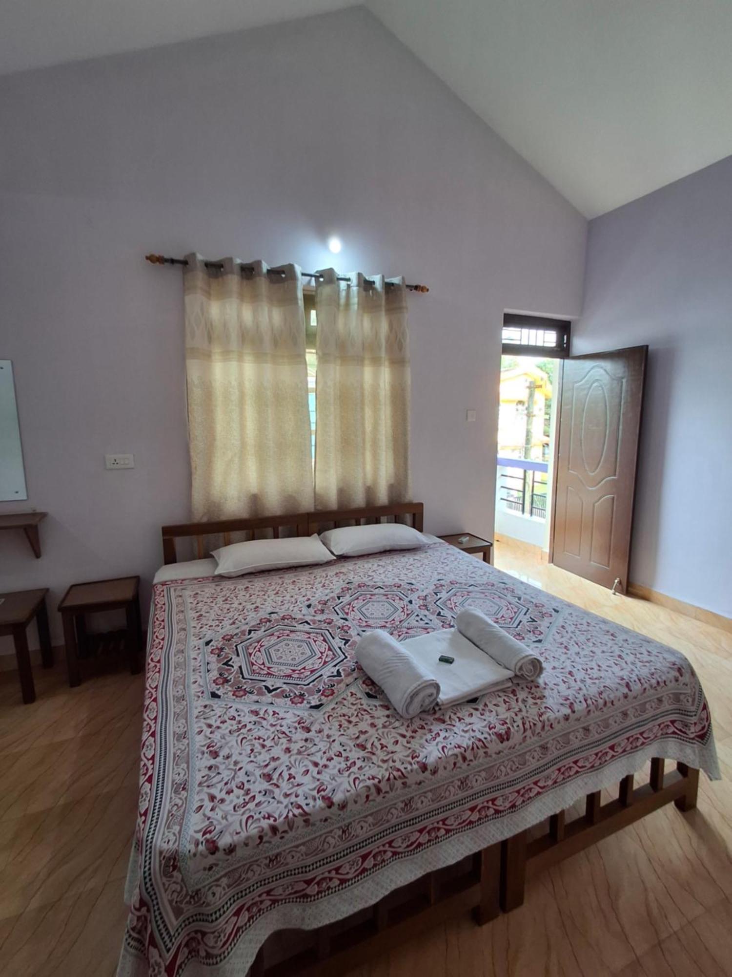 Lobo'S Guesthouse กาเวลอสซิม ภายนอก รูปภาพ