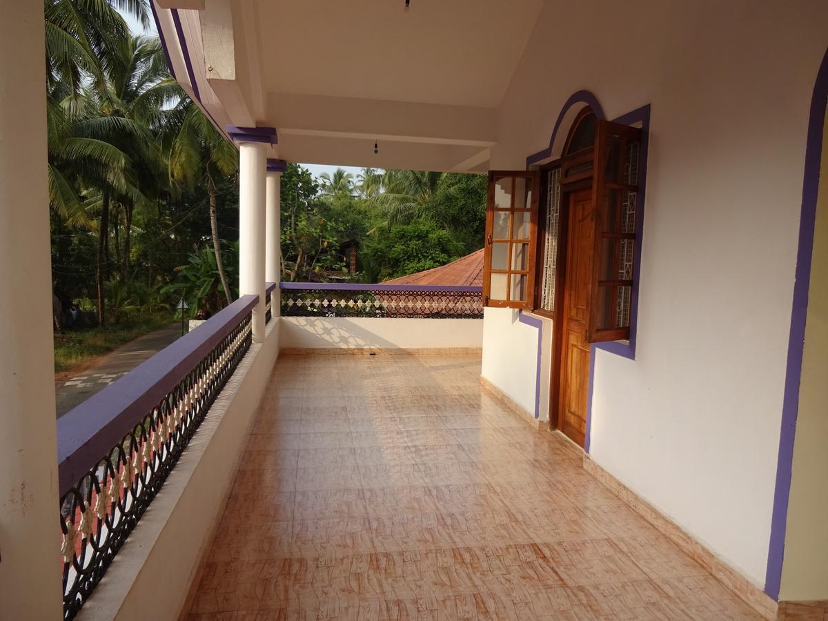 Lobo'S Guesthouse กาเวลอสซิม ภายนอก รูปภาพ
